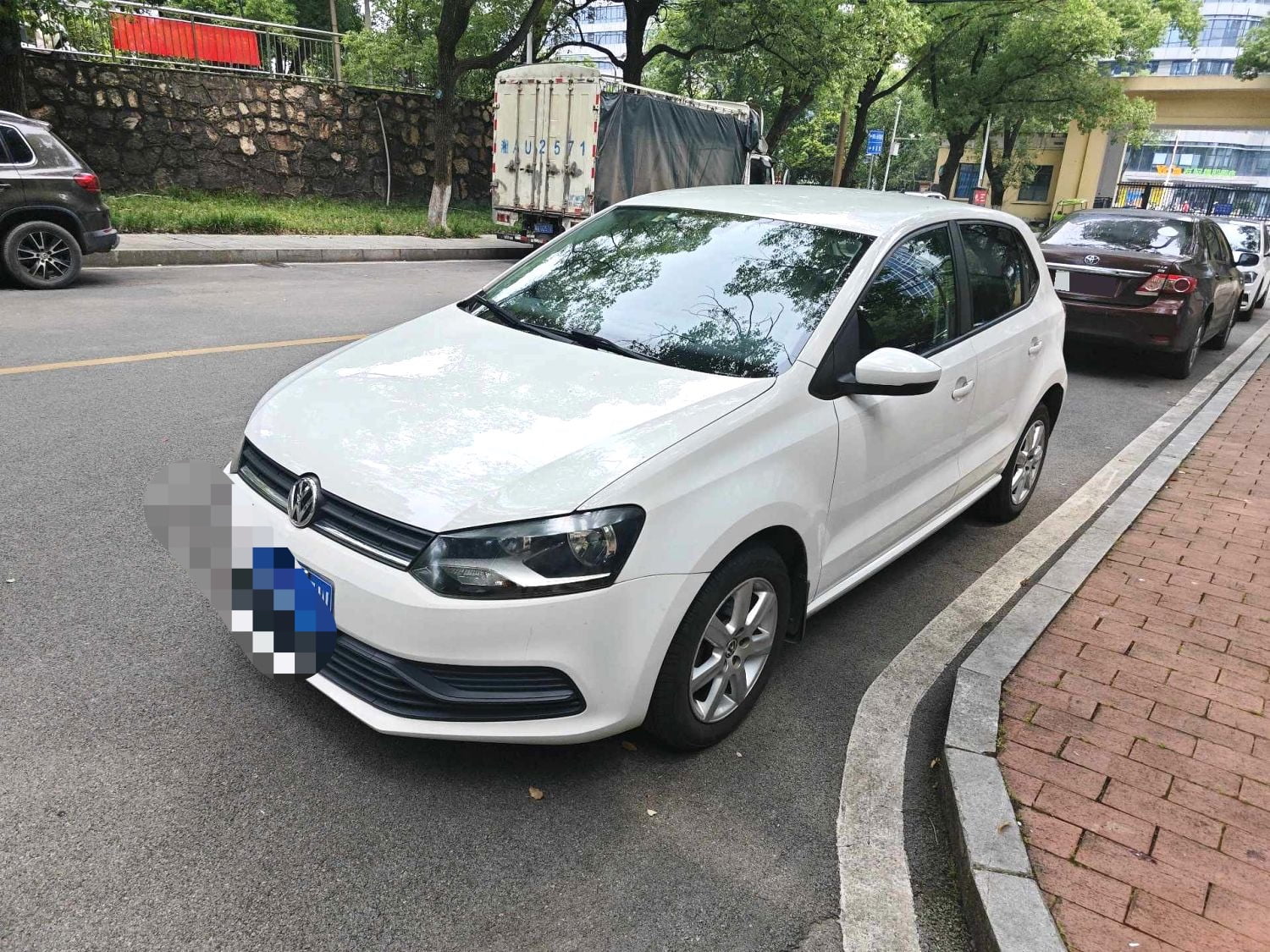 VW Polo